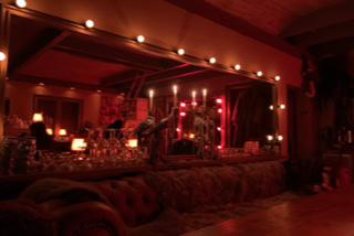 Spiegel Sofa Lichterkette Laube