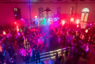 Albertinum Schwof Tanzfläche Bühne Lichterketten